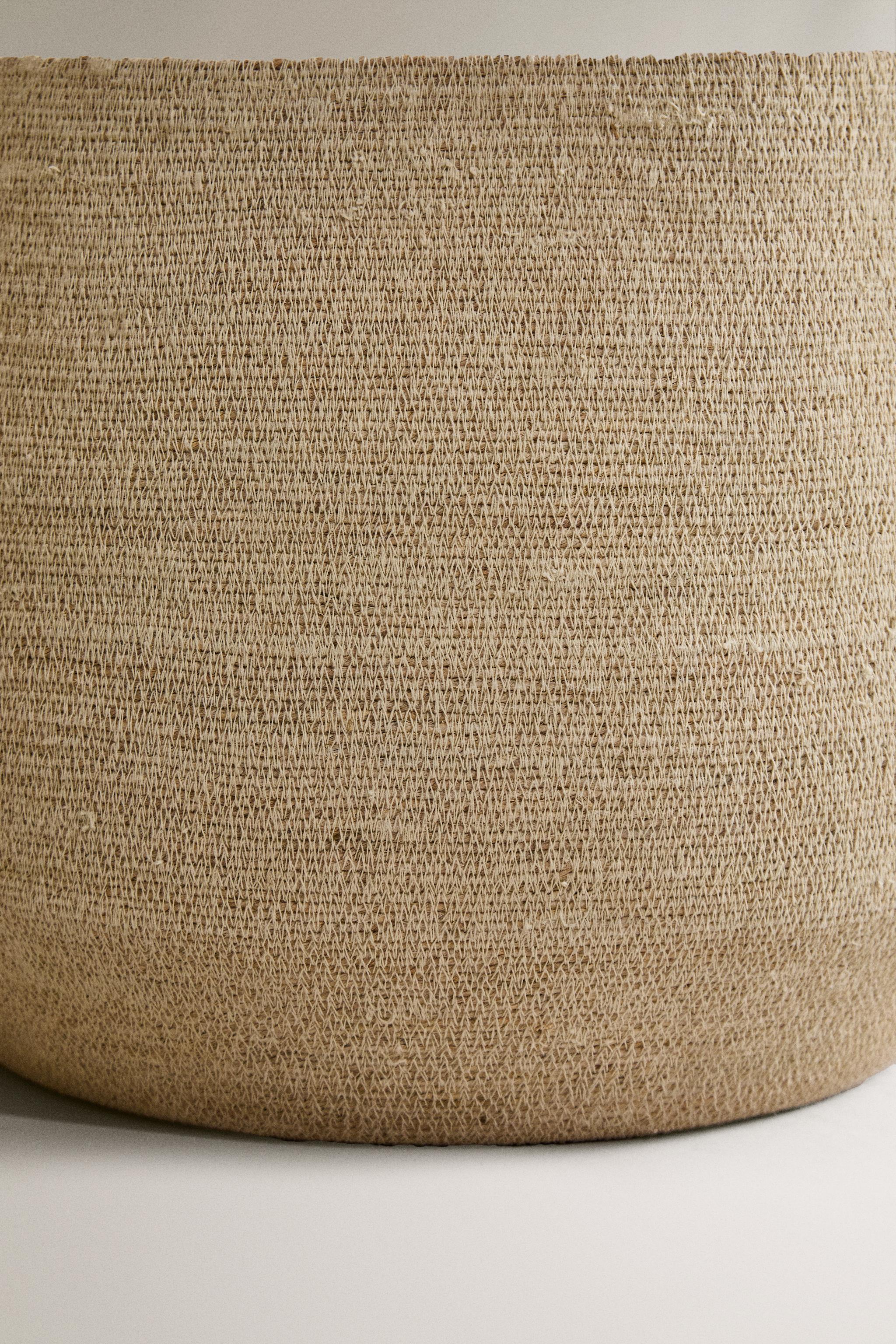 SEAGRASS BASKETS WITH HANDLES